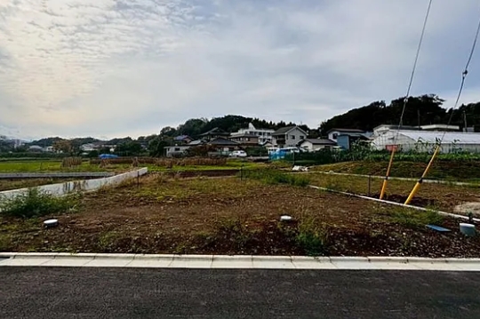 八王子市小比企町の土地2区画の外観の写真