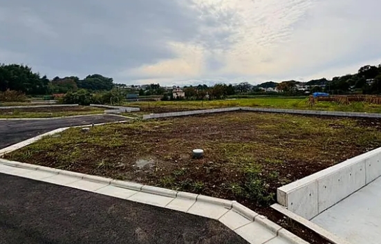 八王子市小比企町の土地3区画の外観の写真