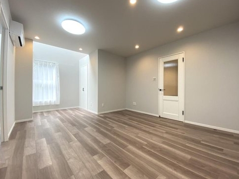 八王子市八王子南町の中古マンションのリビングの写真