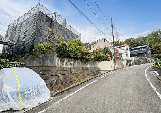 八王子市南陽台1丁目の中古戸建ての外観の写真