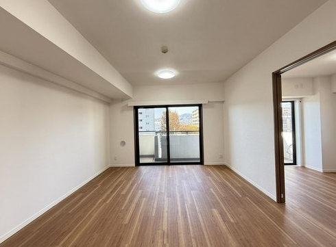 八王子市散田町5丁目の中古マンションの洋室1の写真