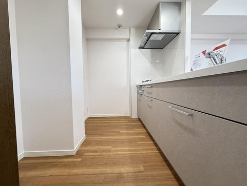 八王子市散田町5丁目の中古マンションのキッチンの写真