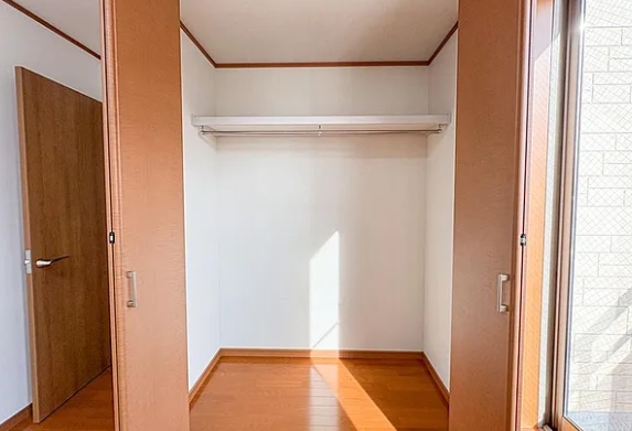 八王子市高倉町の中古戸建ての収納2の写真