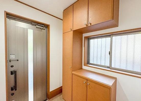 八王子市高倉町の中古戸建ての玄関の写真