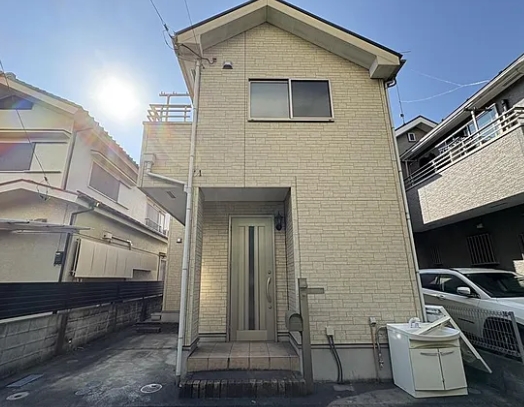 八王子市高倉町の中古戸建ての外観の写真