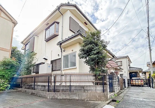 八王子市四谷町の中古戸建ての外観の写真