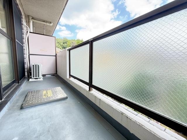 町田市相原町の中古マンション2階部分のバルコニーの写真