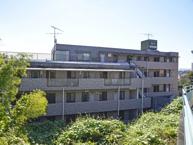 町田市相原町の中古マンション2階部分の外観1枚目の写真