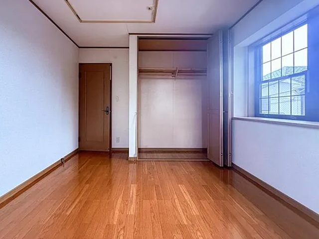 町田市旭町3丁目の中古戸建ての収納の写真