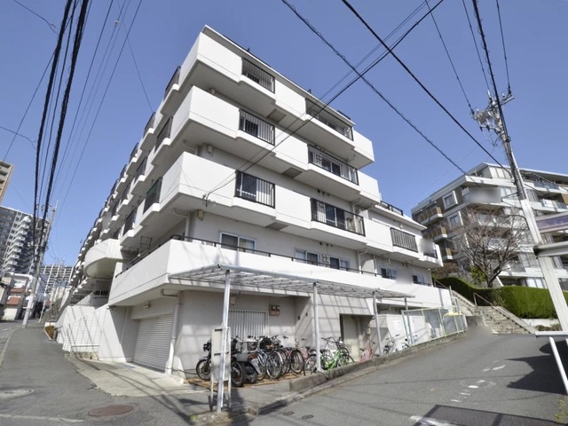 町田市原町田2丁目の中古マンション3階部分の外観2枚目の写真