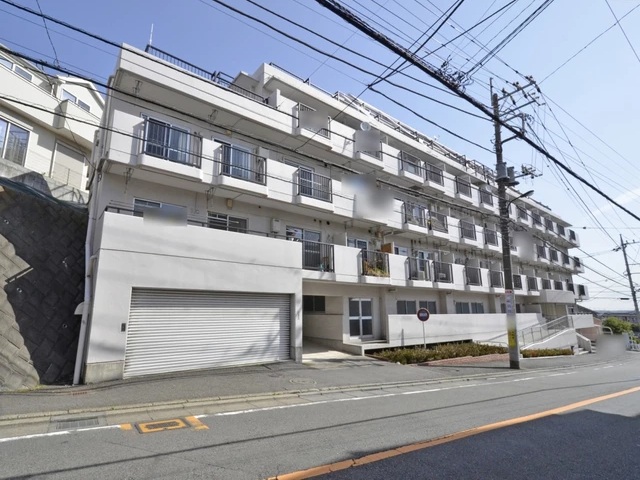 町田市原町田2丁目の中古マンション3階部分の外観3枚目の写真