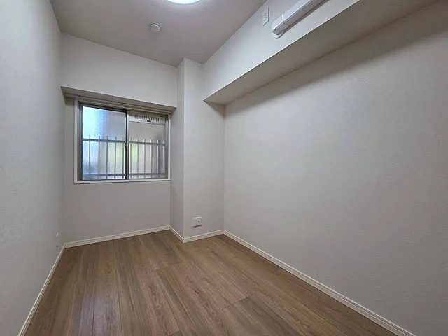 町田市原町田4丁目の中古マンション2階部分の洋室3の写真