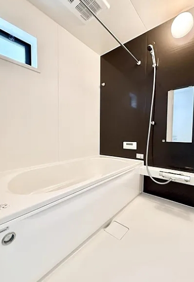 町田市本町田の新築戸建て1号棟のバスルームの写真