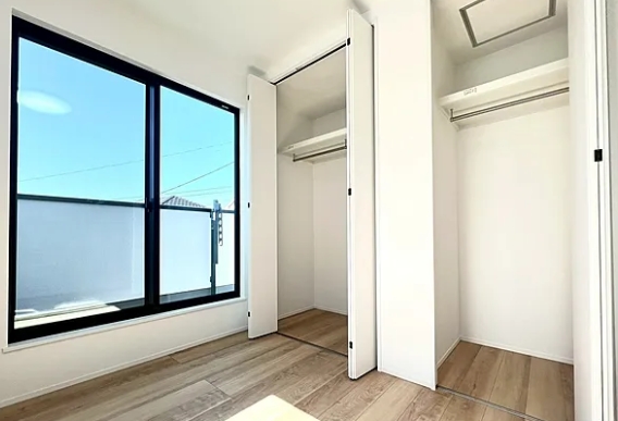 町田市本町田の新築戸建て1号棟の収納1の写真