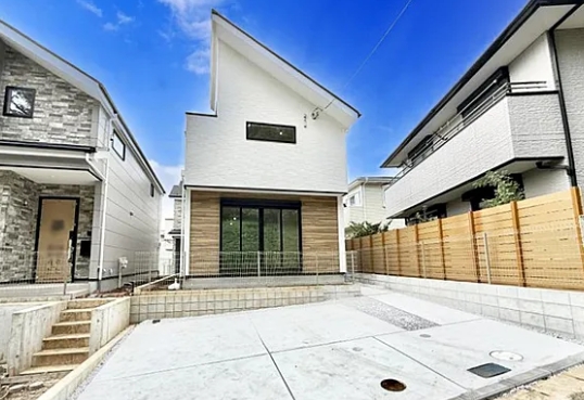 町田市本町田の新築戸建て1号棟の外観の写真
