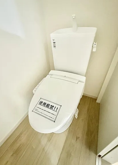 町田市本町田の新築戸建て1号棟のトイレ1Fの写真