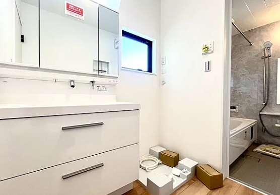 町田市本町田の新築戸建て1号棟の洗面化粧台の写真