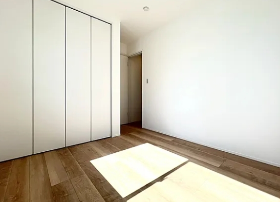 町田市本町田の新築戸建て1号棟の洋室1の写真