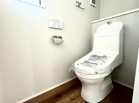 町田市本町田の新築戸建て2号棟のトイレ1Fの写真