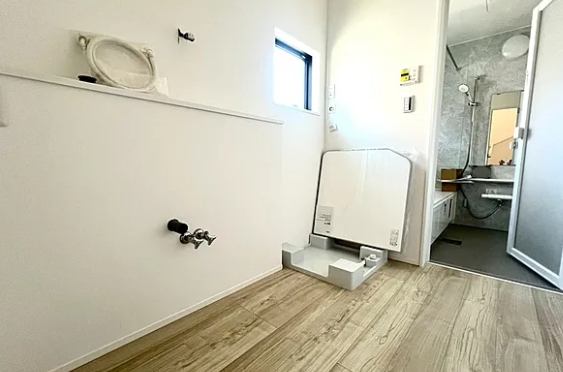 町田市本町田の新築戸建て3号棟の洗面化粧台の写真