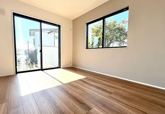 町田市本町田の新築戸建て5号棟の洋室1の写真