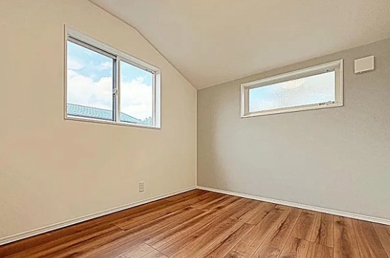 町田市本町田の新築戸建て1号棟の洋室2の写真