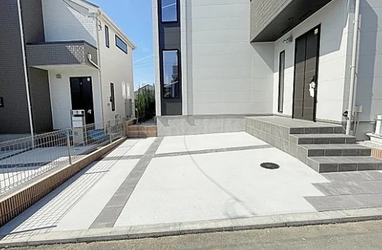 町田市本町田の新築戸建て1号棟の駐車場の写真