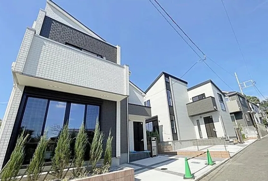 町田市本町田の新築戸建て2号棟の外観の写真