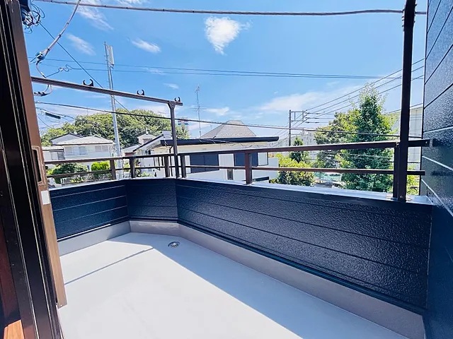 町田市本町田の中古戸建てのバルコニーの写真