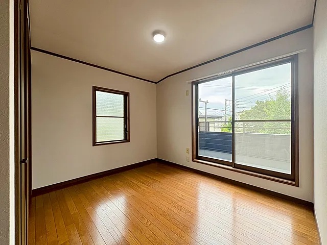 町田市本町田の中古戸建ての洋室1の写真