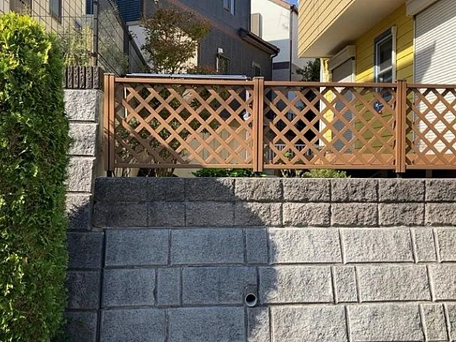 町田市上小山田町の中古戸建ての庭の写真