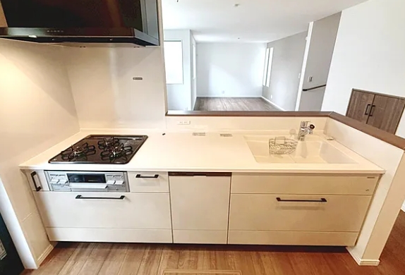 町田市木曽東1丁目の新築戸建てEのキッチンの写真