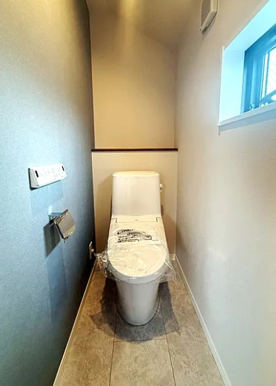 町田市木曽東1丁目の新築戸建てEのトイレ1Fの写真