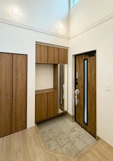 町田市木曽西3丁目の新築戸建て2の玄関の写真