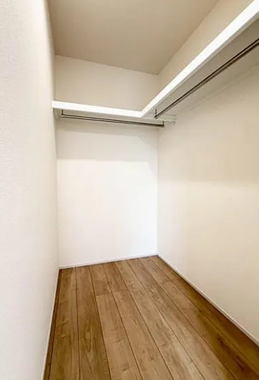 町田市木曽西3丁目の新築戸建て2のウォークインクローゼットの写真