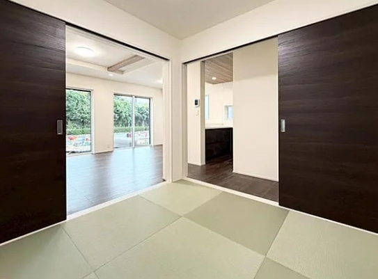 町田市木曽西3丁目の新築戸建て3の和室の写真