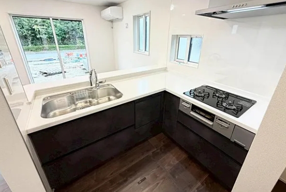 町田市木曽西3丁目の新築戸建て3のキッチンの写真