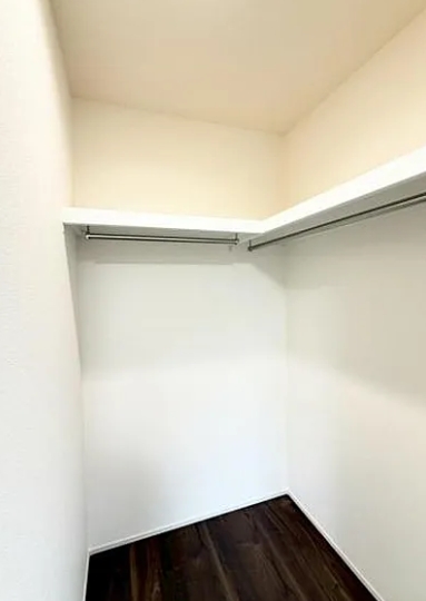 町田市木曽西3丁目の新築戸建て3のウォークインクローゼットの写真