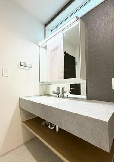 町田市木曽西3丁目の新築戸建て3の洗面化粧台の写真