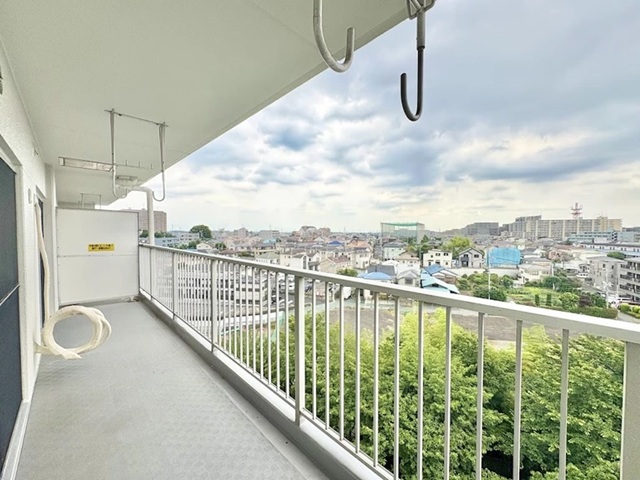 町田市南町田3丁目の中古マンション9階部分のバルコニーの写真
