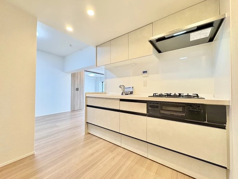 町田市南町田3丁目の中古マンション9階部分のキッチンの写真