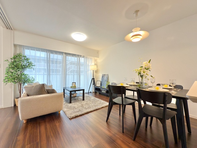 町田市南町田4丁目の中古マンション4階部分のダイニングの写真