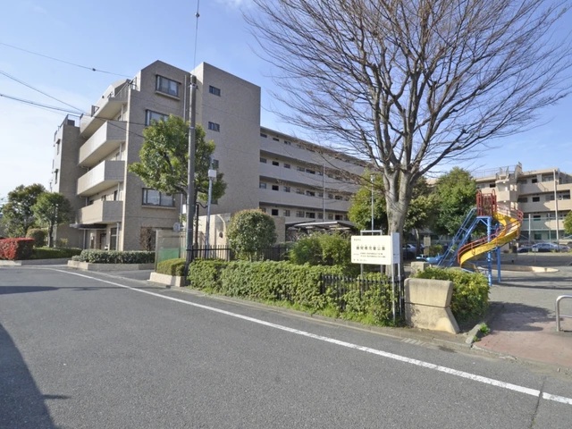 町田市南町田4丁目の中古マンション4階部分の外観1枚目の写真