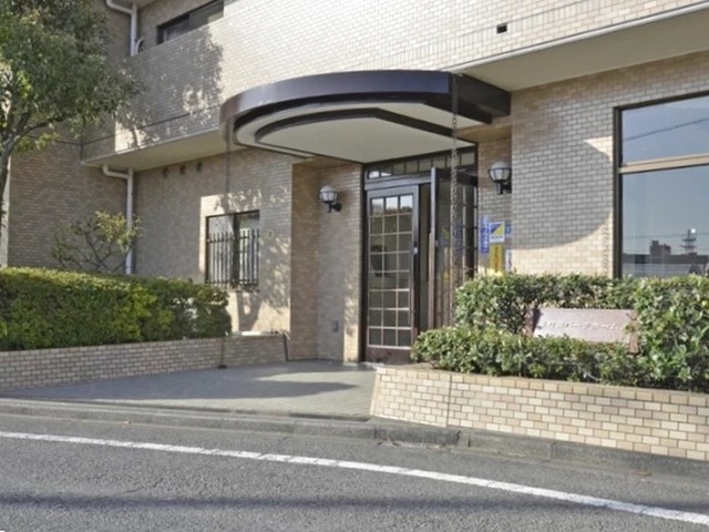 町田市南町田4丁目の中古マンション4階部分のエントランスの写真