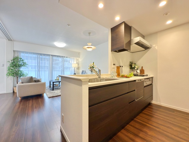 町田市南町田4丁目の中古マンション4階部分のキッチンの写真