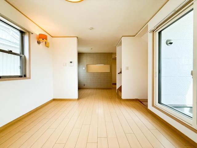 町田市南つくし野2丁目の中古戸建てのダイニングの写真