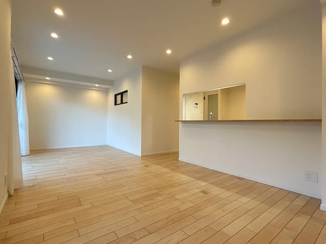 町田市三輪緑山3丁目の中古マンション1階部分のダイニングの写真