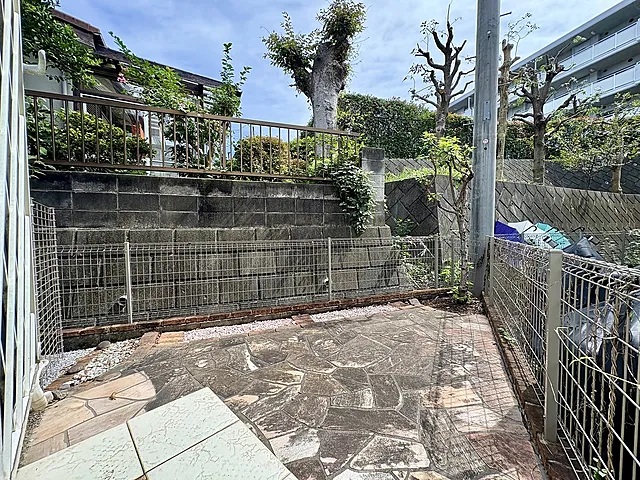 町田市森野5丁目の中古戸建ての庭の写真