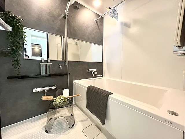 町田市中町3丁目の中古マンション2階部分のバスルームの写真