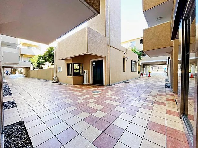 町田市中町3丁目の中古マンション2階部分の共用部分の写真